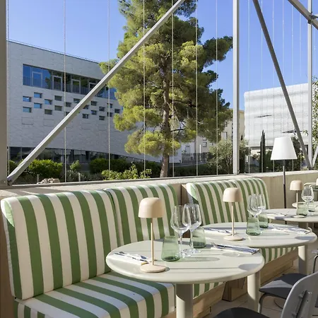 Sowell Arena Hotel 4*